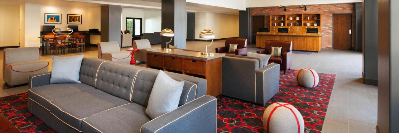 Four Points By Sheraton Phoenix South Mountain Dış mekan fotoğraf